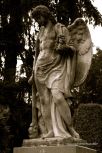 Vara�din Graveyard 32